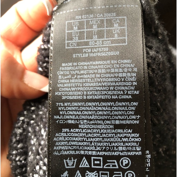 Guess V-Neck Tunic Sweater with High/Low Hem size medium - Picture 9 of 9